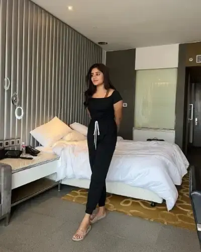 Call Girls Surajpur Cash On Delivery